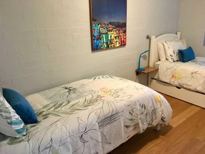Bedroom 3, Burleigh Palms Holiday Apartments, Gold Coast