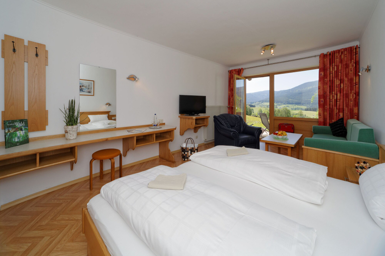 Bedroom 2, Osserhotel, Cham