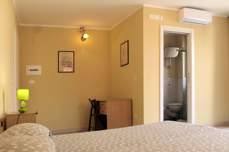 Bedroom 4, B&B Pinarina, Catanzaro