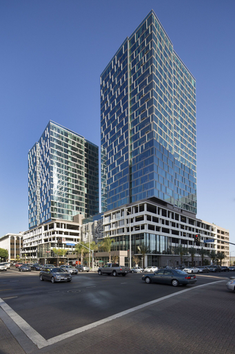 Exterior & Views 2, Tripbz Vermont Apartments, Los Angeles