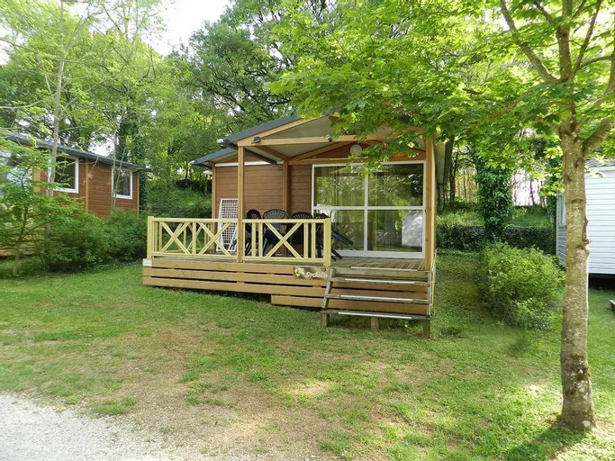 Camping Les Tilleuls - Chalets, Lot