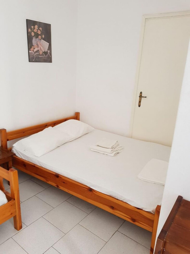 Bedroom 3, MM Studios Perissa, South Aegean