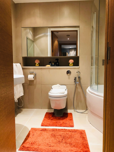 Bathroom 3, Happy Battersea Park, London