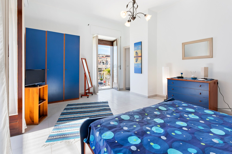 Room 2, La Finestra Dei Ciclopi, Catania