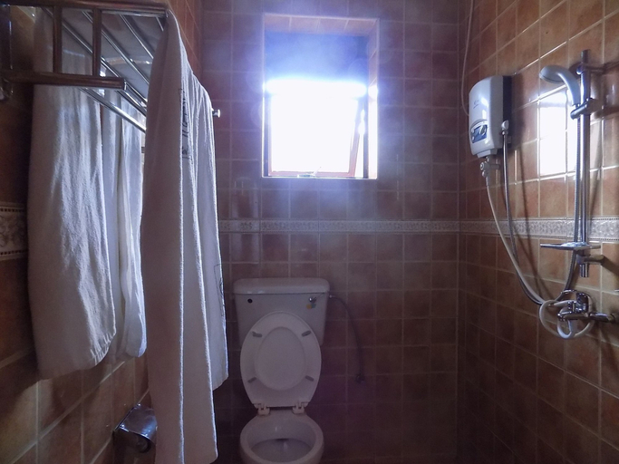 Bathroom 3, Olina Hotel and Apartments, Kampala