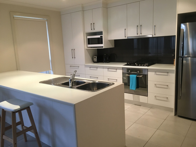 Others 4, Fringe Apartments, Mount Gambier