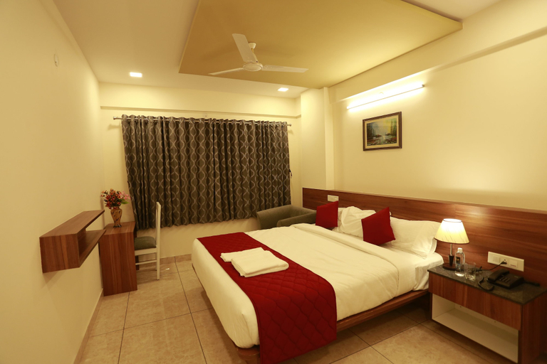 Bedroom 3, Silicon Inn, Bangalore