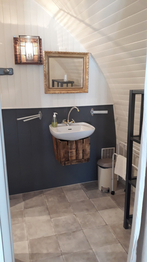 Bathroom 5, Le Moulin d'Aimee, Hautes-Alpes