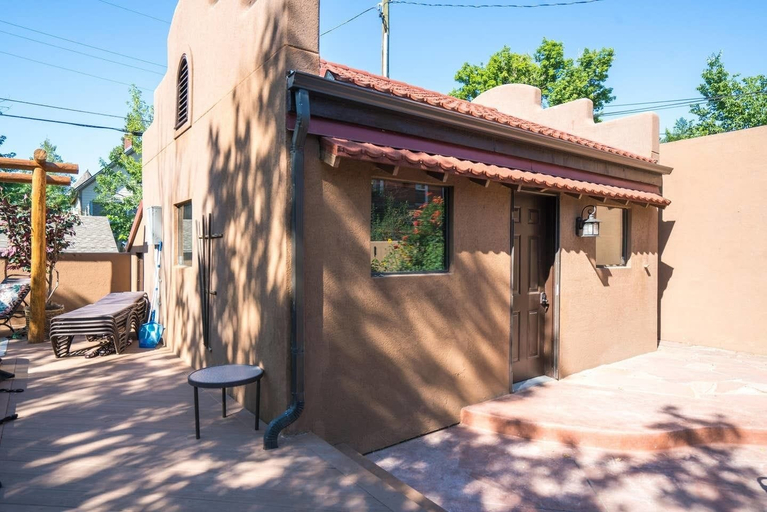Exterior & Views 2, La Casa Loba Spanish Hacienda Hot Tub & Pool, Denver