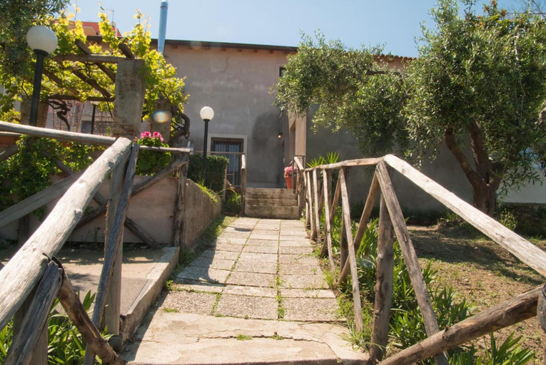 Exterior & Views 2, Bookbreakfast, Messina