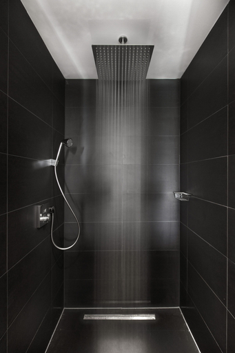 Bathroom 5, Van der Valk Hotel Sassenheim - Leiden, Sassenheim