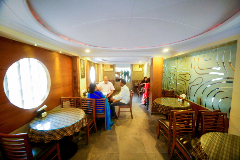 Food & Drinks 5, Hotel Lucky Near BKC, Mumbai Suburban