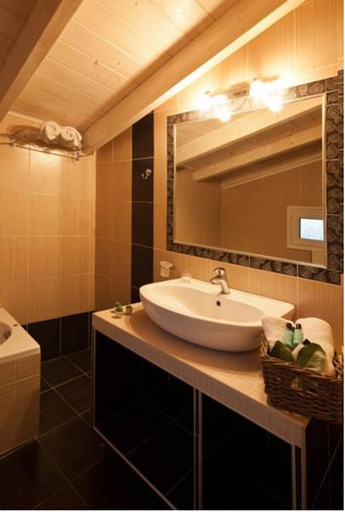 Bathroom 5, Kaloudis Apartments & Studios, Ionian Islands