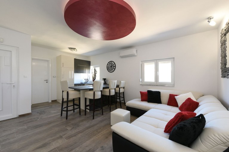 Others 5, Holiday Apartments Yes Peace, Zadar