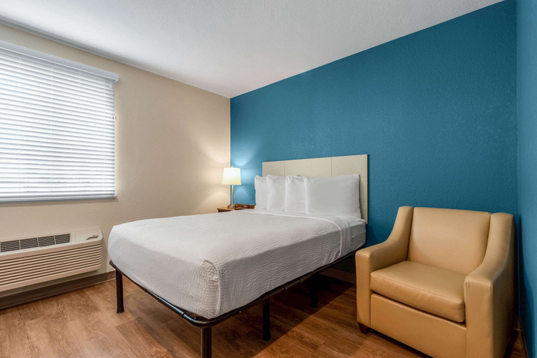 Bedroom 3, WoodSpring Suites Miramar, Broward
