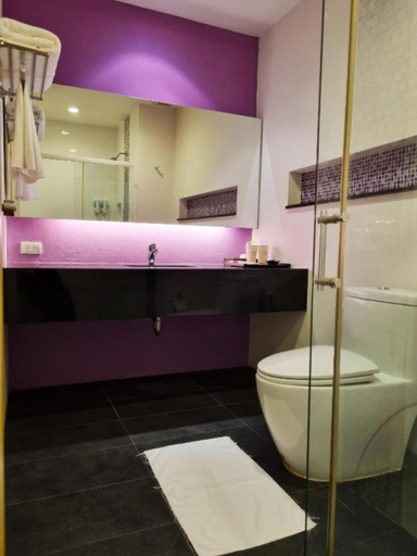 Bathroom 5, Tinidee Golf Resort Phuket, Phuket Island