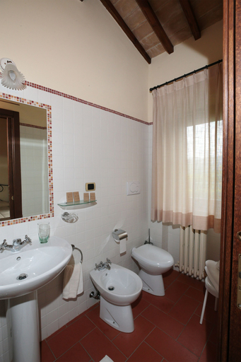 Bathroom 3, Il Castellaro Country House, Perugia