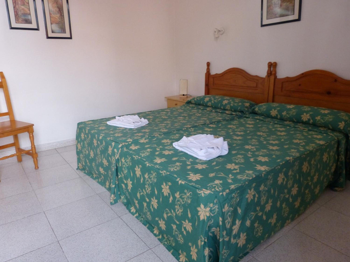 Bedroom 4, Hotel Germán, Santa Cruz de Tenerife