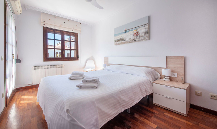 Bedroom 2, Semi-Detached House 2 (R86), Tarragona