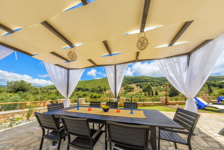 Food & Drinks 5, Eden Villas, Ionian Islands