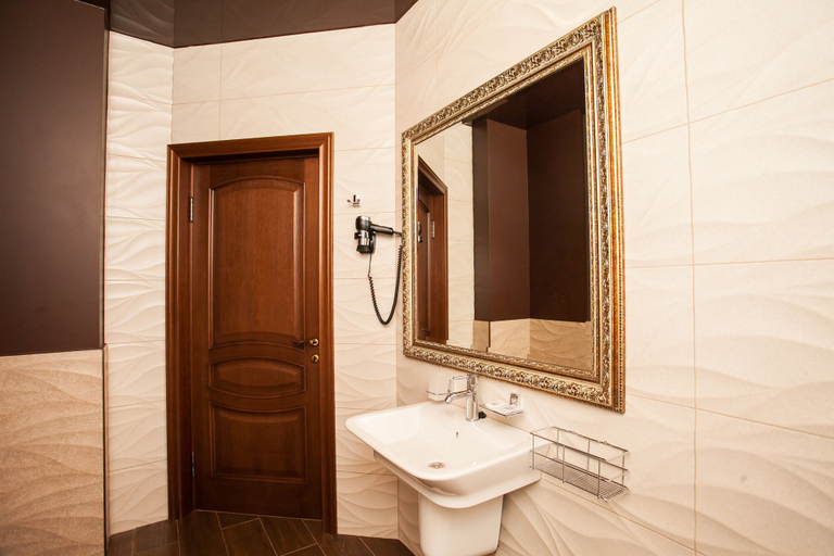 Bathroom 3, Zhemchug Village Hotel, Sochi gorsovet
