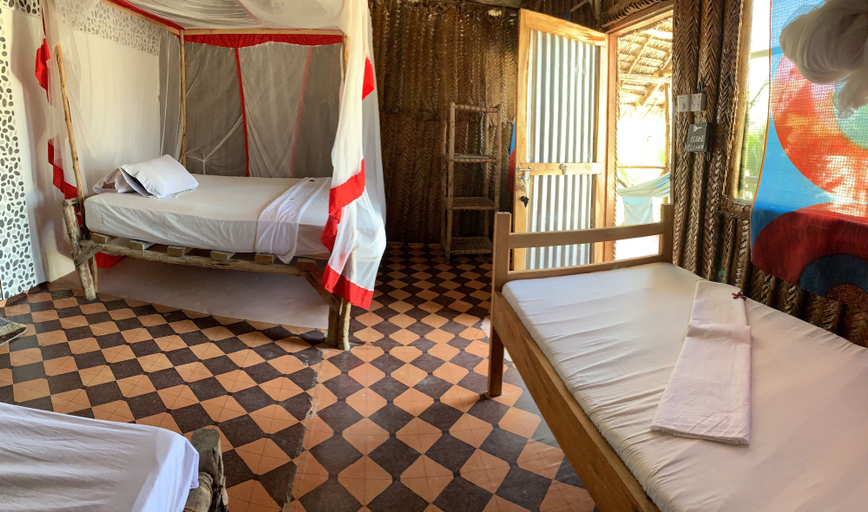 Bedroom 3, Jambo Beach Bungalows - Hostel, Kusini
