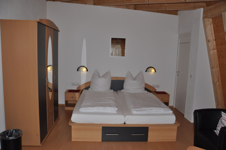 Bedroom 4, Gasthaus Warteck, Breisgau-Hochschwarzwald