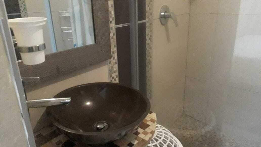 Bathroom 4, Rose Of Sandton, City of Johannesburg