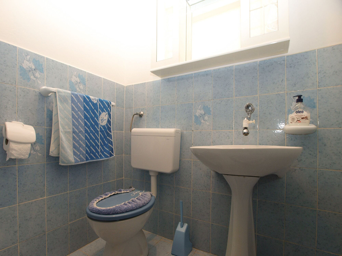 Bathroom 3, Apartment 1123, Vodnjan