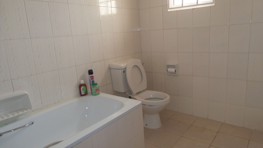Bathroom, Azanza Mtwapa Holiday Home, Kilifi South