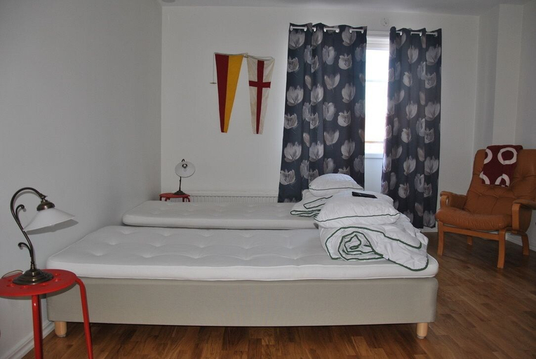 Bedroom 2, Sjöhuset, Orust