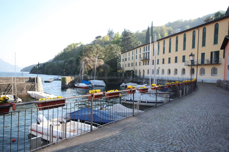 Exterior & Views, White House, Como