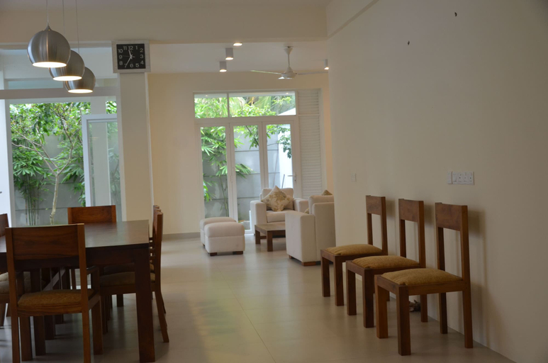 Food & Drinks 4, Anchorage Villa, Matara Four Gravets