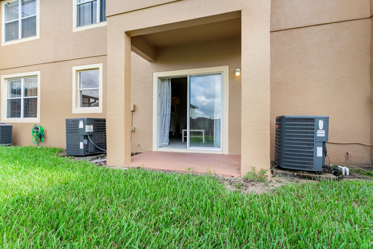 Exterior & Views 2, 1144calabria, Polk