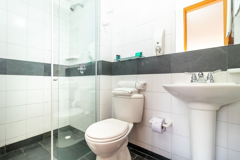 Bathroom 4, Hotel Abitare 56, Santafé de Bogotá