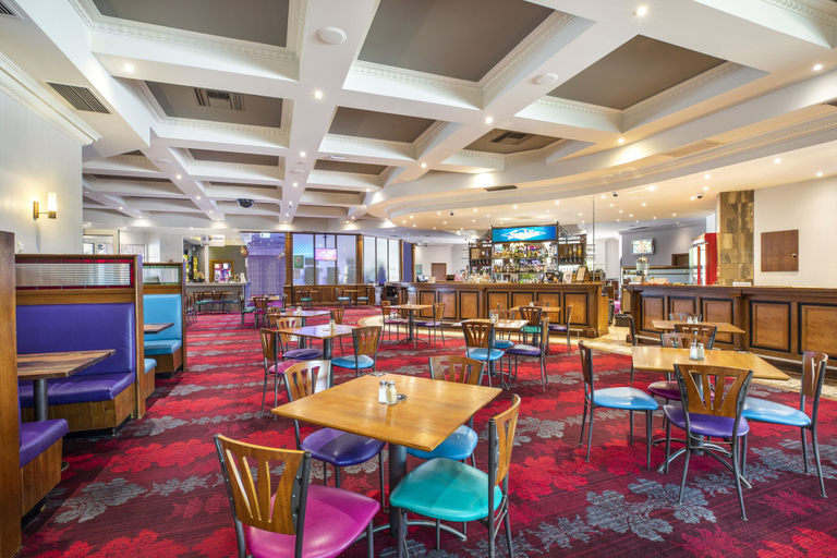 Food & Drinks 5, Nightelier Carrum Downs Sands Hotel, Frankston - East