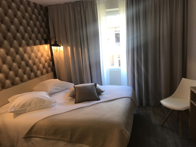 Bedroom 4, Hôtel du Lion d'Or, Saône-et-Loire