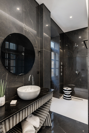 Bathroom 5, Malmo Historic Hotel, Crete