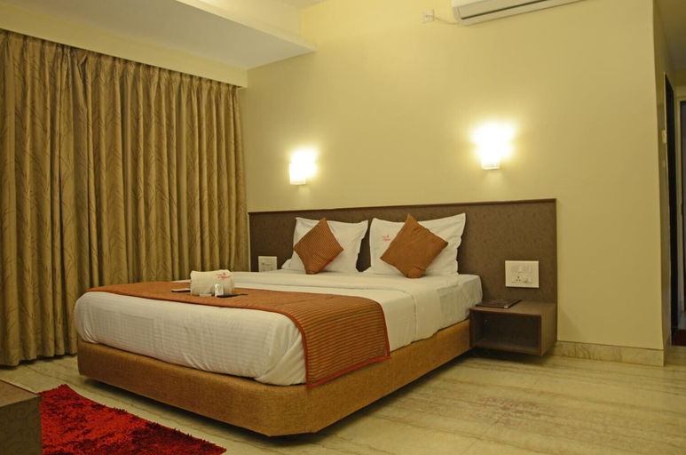 Bedroom 3, Hotel Elegant, Kolhapur