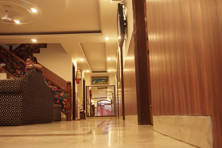 Others 4, Hotel Royal Holidays, West