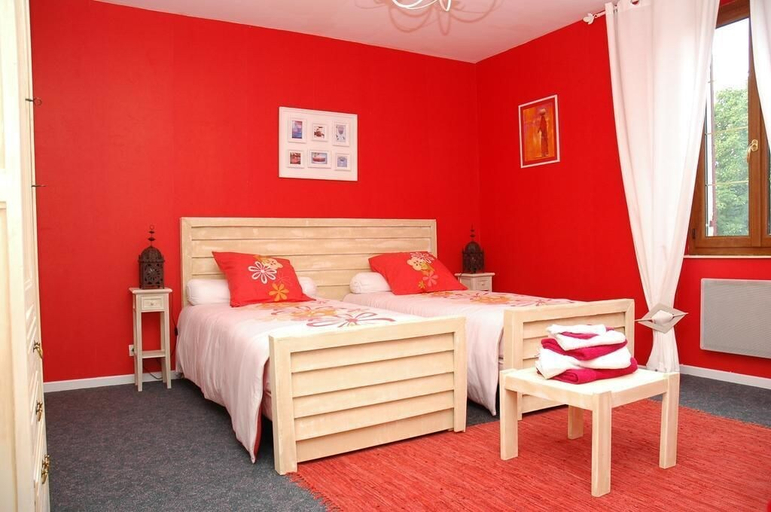 Bedroom 3, La Palombiere, Gironde