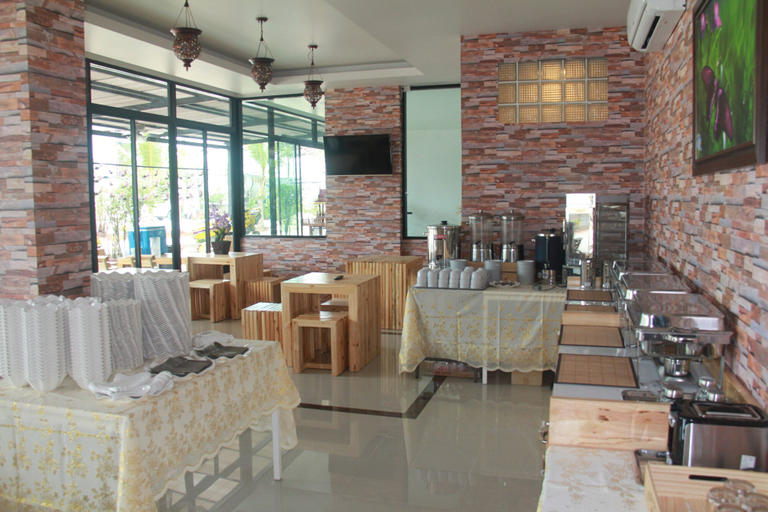 Food & Drinks 5, Tawan Anda Garden Hotel, Muang Surat Thani
