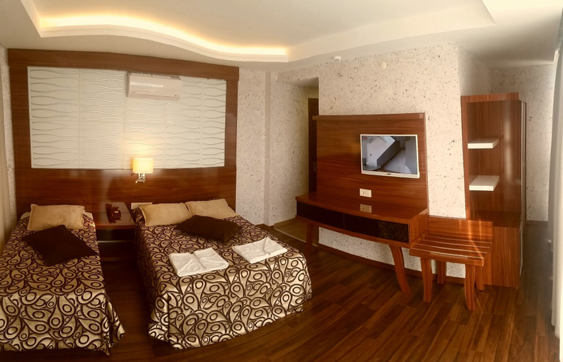 Bedroom 3, Grand Bayar Beach Hotel - All Inclusive, Alanya