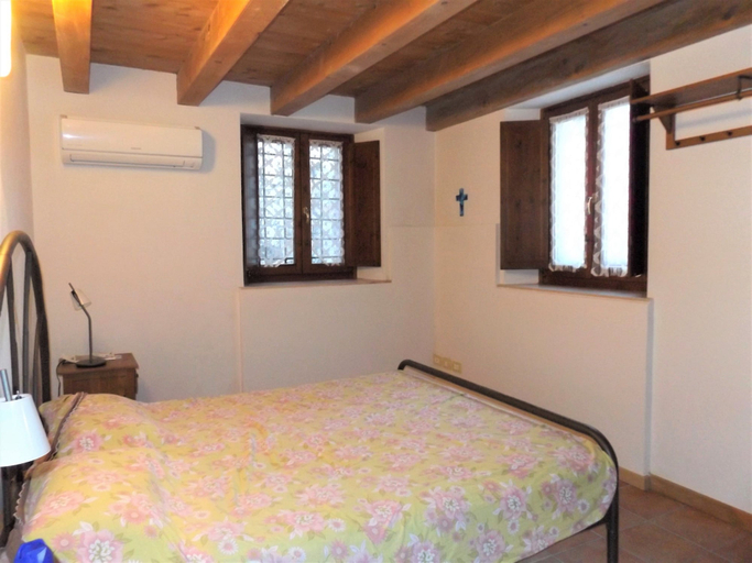 Others 2, Casa Canevini Garda, Verona