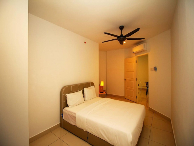 Bedroom 3, StayNest Suites at Gurney Drive, Pulau Penang