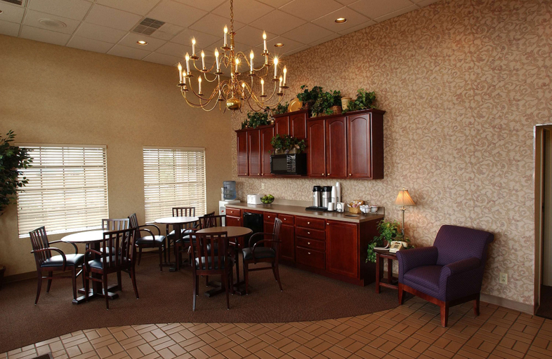 Food & Drinks 4, Bluegrass Extended Stay Hotel, Fayette