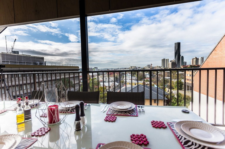 Carrington Manor, Fortitude Valley