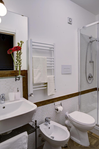 Bathroom 4, Demetra Rooms, Palermo