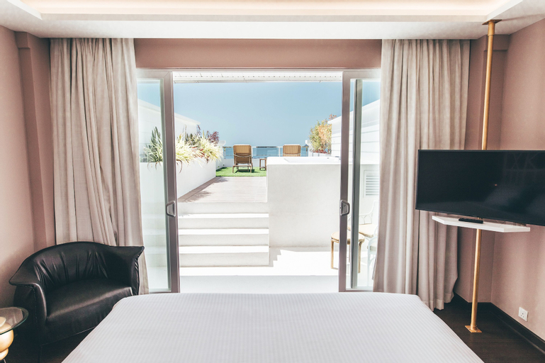 Bedroom 8