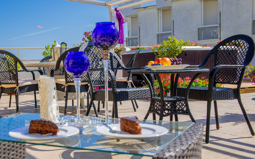 Food & Drinks 5, Hotel Caggiari, Ancona